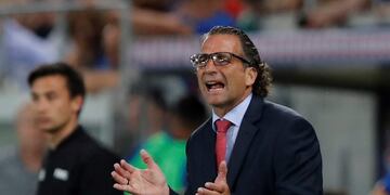 Soccer Football - International Friendly - Italy vs Saudi Arabia - Kybunpark, St\u002E Gallen, Switzerland - May 28, 2018 Saudi Arabia coach Juan Antonio Pizzi REUTERS/Arnd Wiegmann italia partido amistoso internacional futbol futbolistas partido seleccion italia arabia saudita