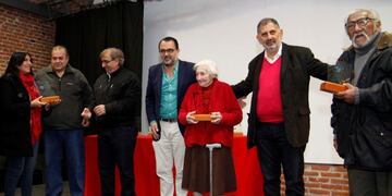 Aguiar y Jorge, con los dirigentes vecinalistas