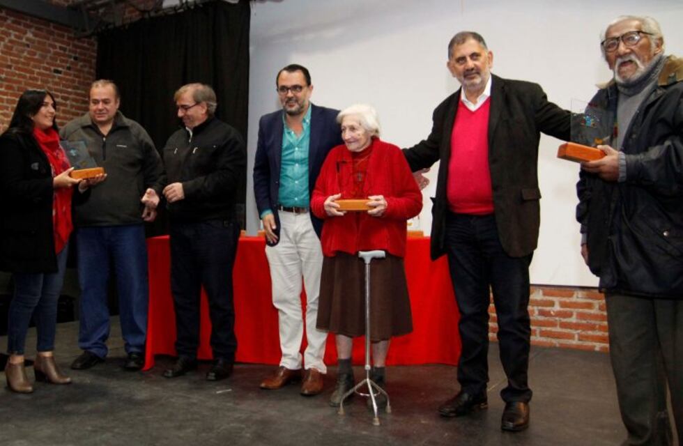 Dirigentes vecinales fueron homenajeados por autoridades