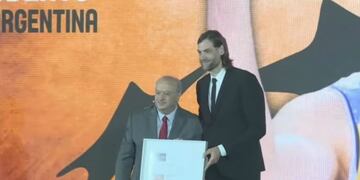 Fabricio Oberto ingresó al Salón de la Fama de Fiba\u002E