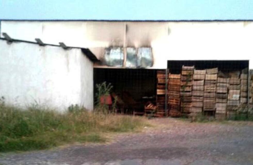 Ardió una construcción abandonada y las pérdidas fueron totales