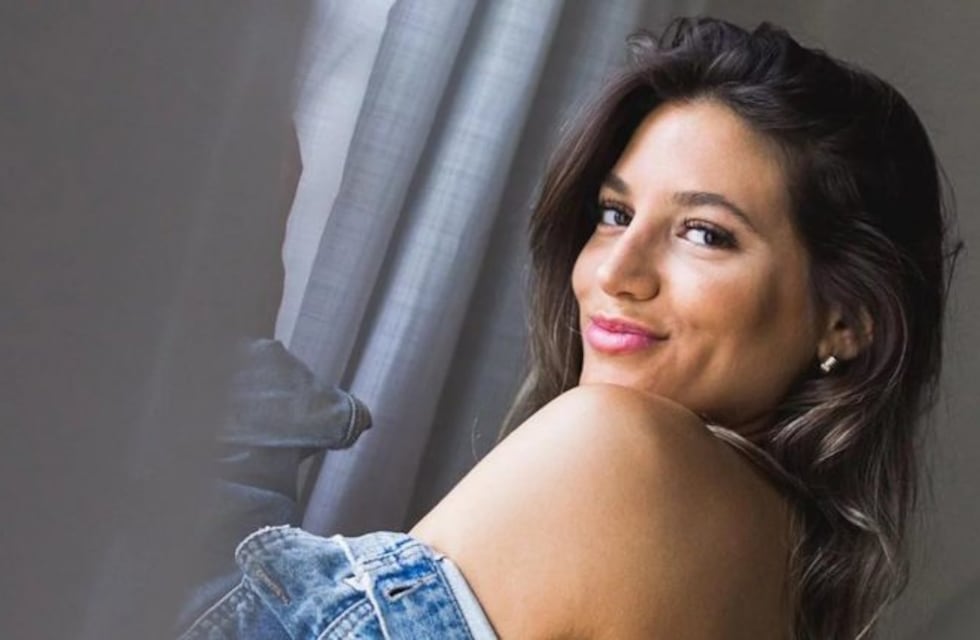 Marian Farjat calentó las redes mostrando su bronceado en lencería desde la cama