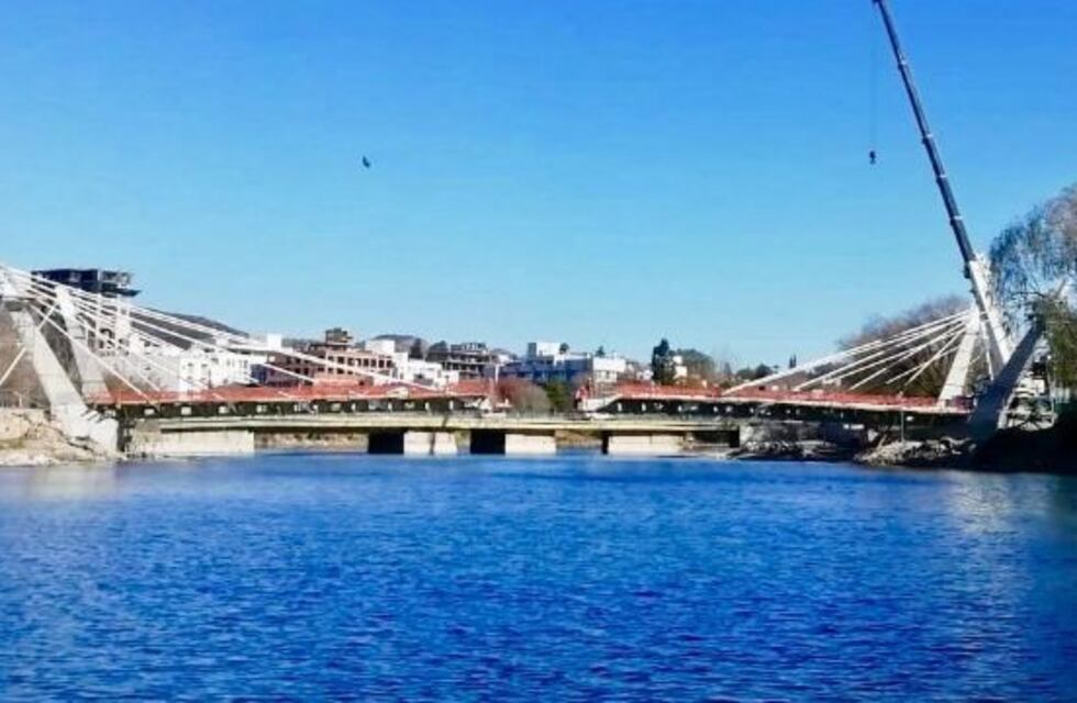 Llegó Schiaretti a Carlos Paz para participar del cierre del puente peatonal