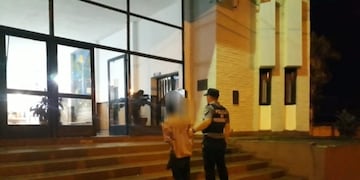 En estado de ebriedad ocasionó disturbios en la casa de su hermana y fue detenido