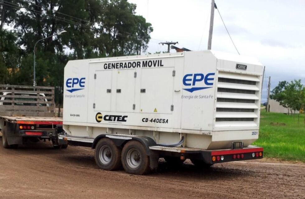 Directivo de la EPE usó un generador de la empresa para su fiesta cuando los vecinos estaban hace horas sin luz