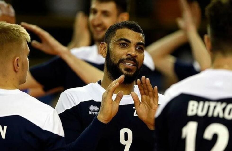 Video: el voleibolista francés Earvin Ngapeth acosó a una mujer en un bar y pasó dos días en prisión