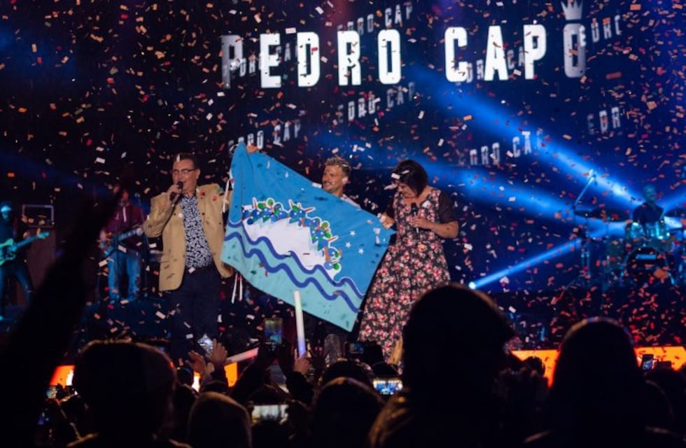 La lluvia no detuvo al gran show de Pedro Capó