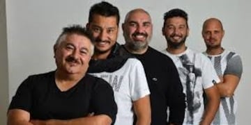 Los Tekis y su carnaval, en la primera noche de la tradicional reunión en el noroeste cordobés\u002E