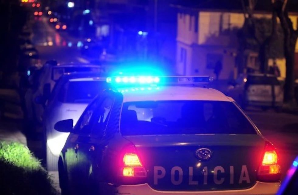 Resbaló, se clavó un fierro y murió cuando intentaba escapar de la policía