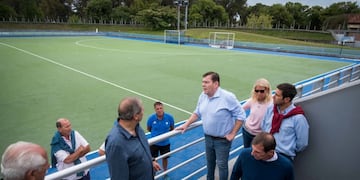 Guillermo Montenegro recorrió las obras en el Estadio Panamericano de Hockey (Foto: Prensa MGP)