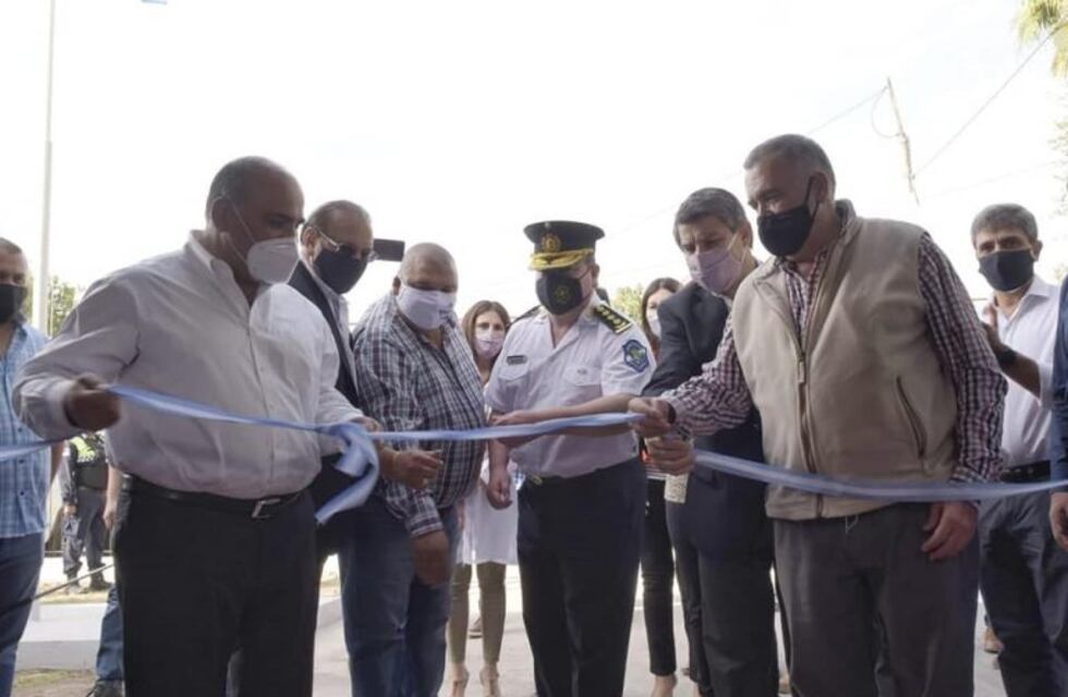 Manzur y Jaldo inauguraron la remodelación de una comisaría
