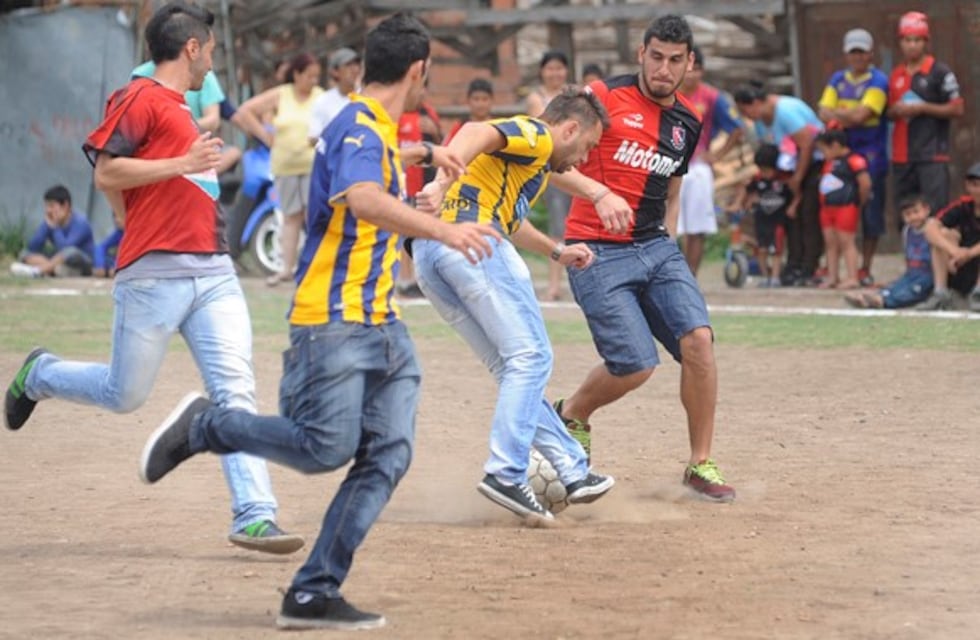 Sueño rebelde: el "Patón" Guzmán propuso repetir el picado amistoso del clásico rosarino