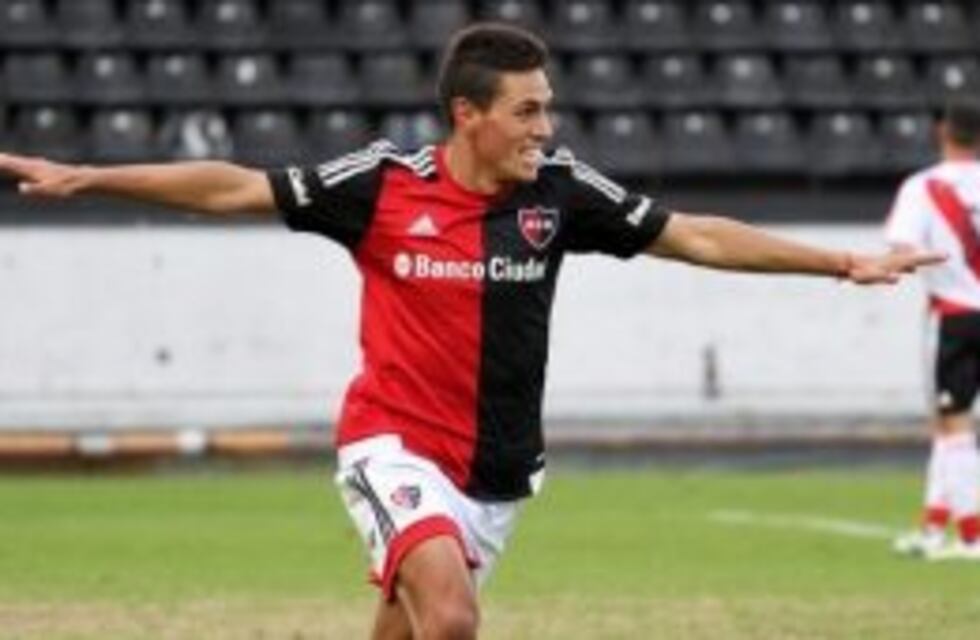 Matías Tissera, el juvenil delantero que pide pista en Newell's