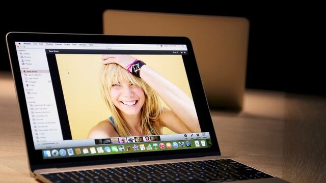 Apple's new MacBooks are displayed following an Apple event in San Francisco, California March 9, 2015.  REUTERS/Robert Galbraith (UNITED STATES  - Tags: SCIENCE TECHNOLOGY BUSINESS)   san francisco eeuu  presentacion nueva MacBooks Apple evento presentan