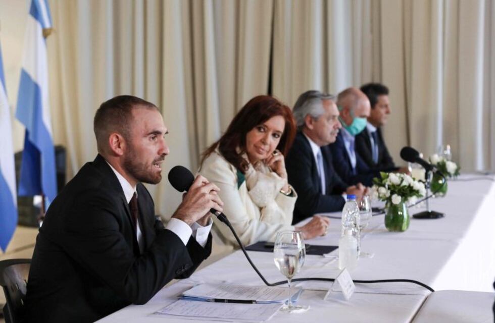 Tres grupos de bonistas rechazaron la oferta del Gobierno para reestructurar la deuda