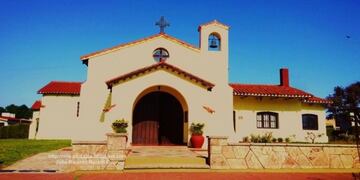 La parroquia de la localidad de Carnerillo envuelta en una denuncia por presunto abuso sexual de uno de sus curas\u002E (Foto LV 16)