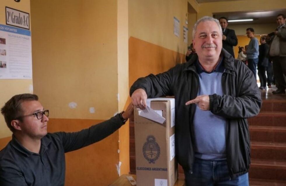 Votó Passalacqua y dijo que las PASO "marcarán una tendencia"