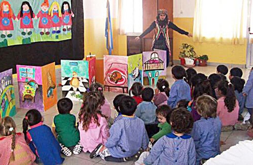 Maestra jardinera fue grabada maltratando a un niño de 4 años: "¡Acá no se llora!"