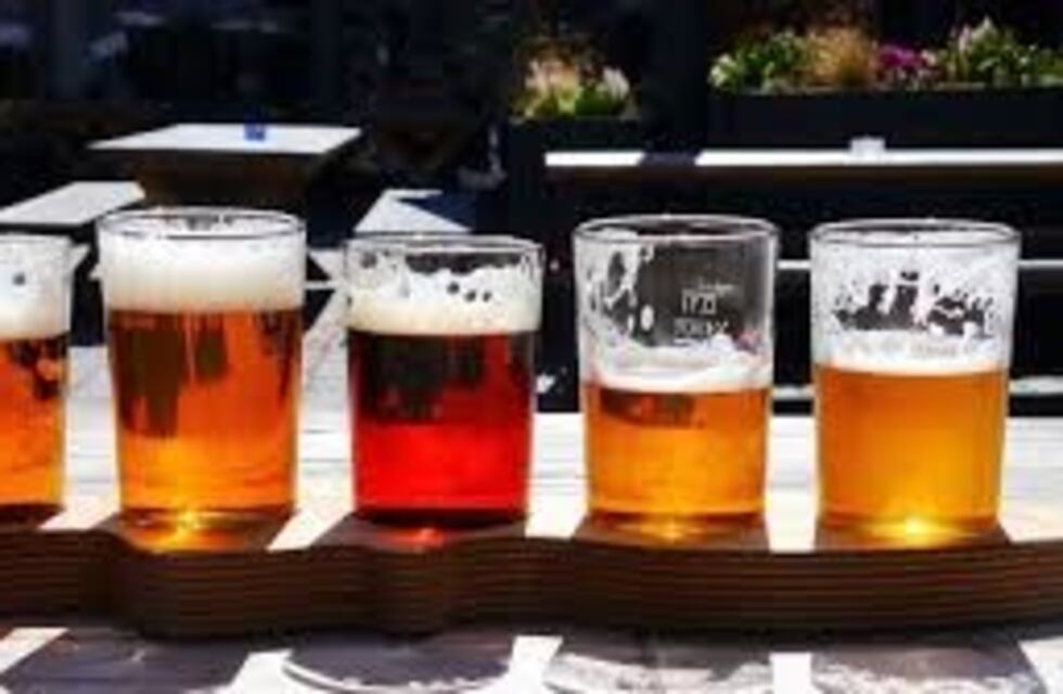 Más de 40 marcas compiten en Colón por la mejor cerveza artesanal