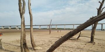 El río Paraná sigue bajando y ya está en 1,30 metros (@almumunera)