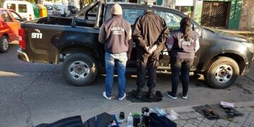 Múltiples allanamientos y un policía detenido por estar relacionado con narcos (Agustín Lago)