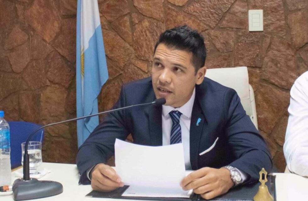 Funes: Barreto anunció que pedirá una auditoria y reducirá de forma "drástica" su gabinete