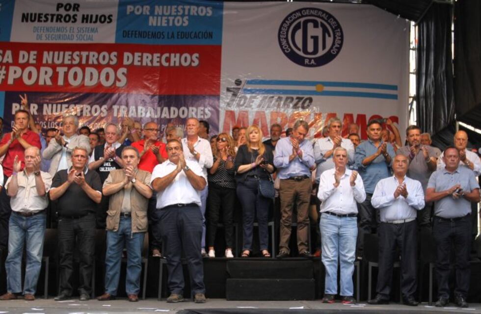 Acto de la CGT contra el Gobierno: "Habrá una medida de fuerza antes de fin de mes o principio de abril"