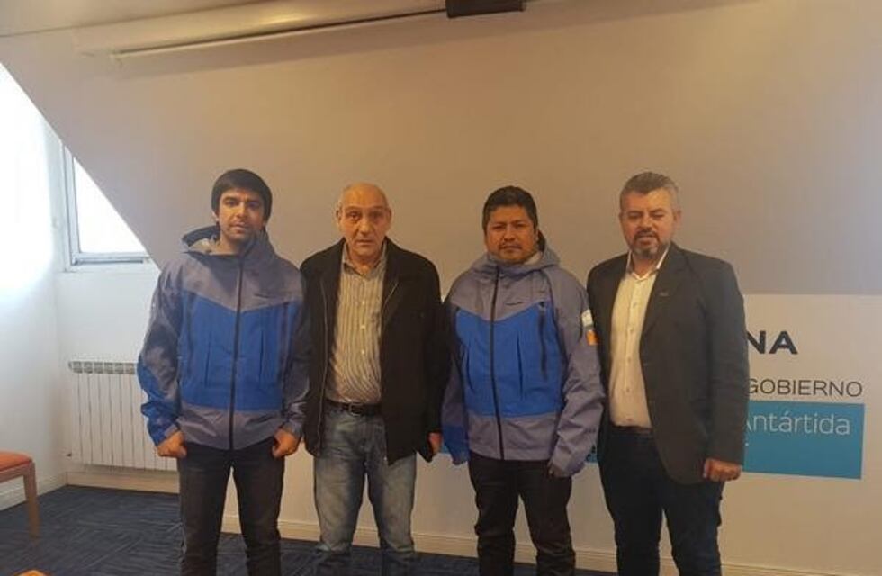 Docentes preseleccionados para viajar a la Antártida fueron recibidos por funcionarios de gobierno