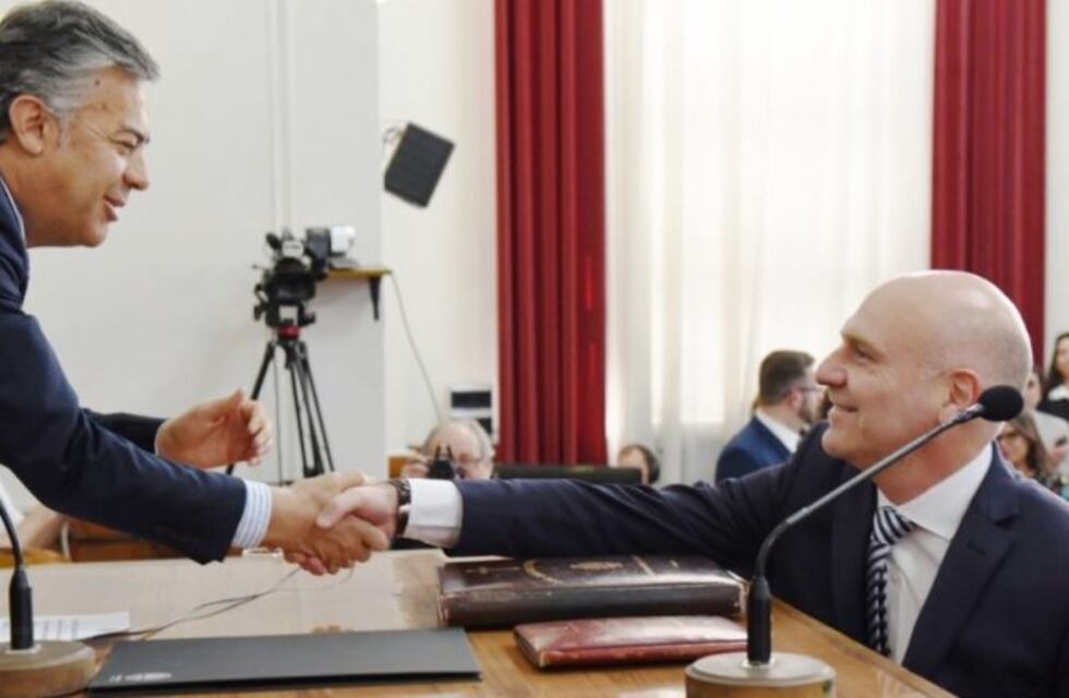 Garay recusado por "ser amigo del Gobernador"