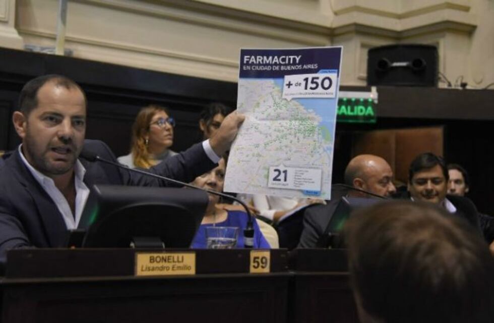 Bonelli: "Cualquier iniciativa que proteja a las farmacias de barrio es bienvenida"