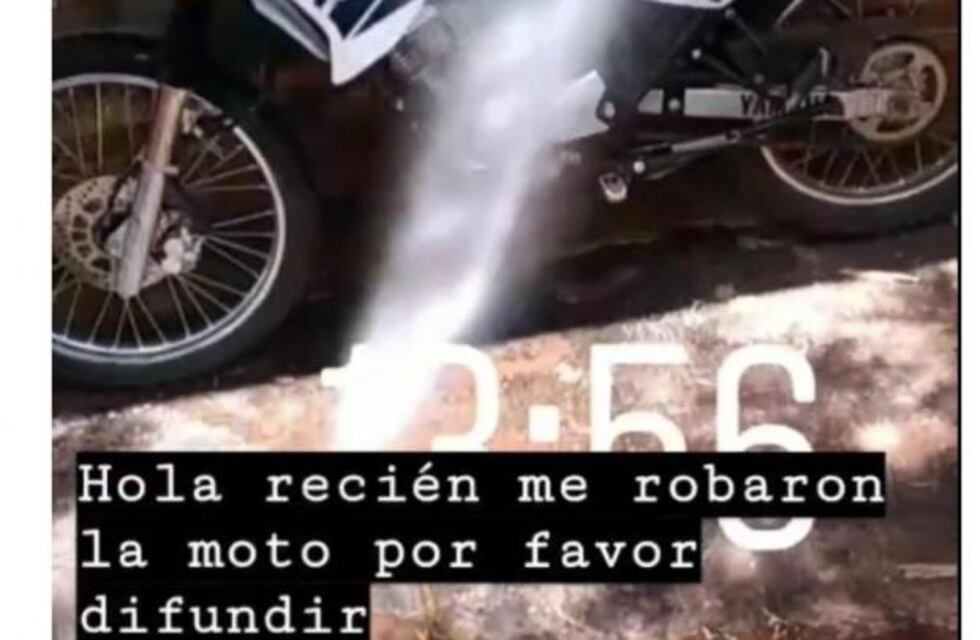 Piden colaboración para encontrar una moto robada frente a un boliche