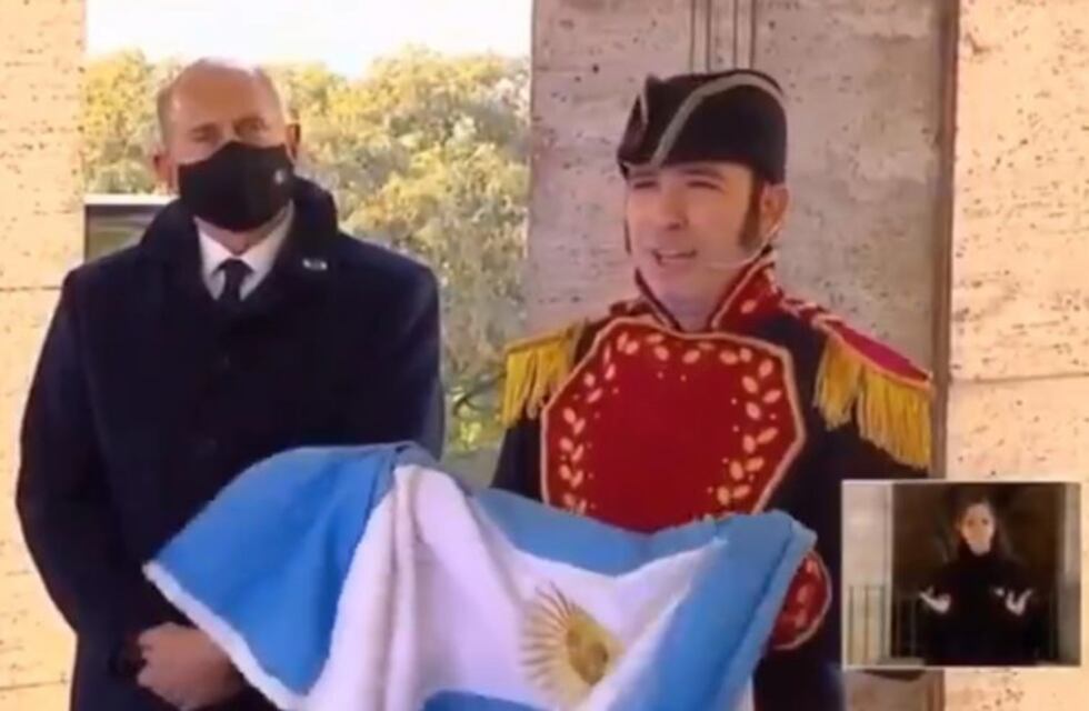 Polémica en las redes por el actor que hizo de Manuel Belgrano y habló con lenguaje inclusivo
