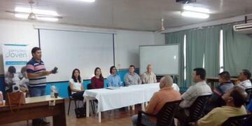 Entregaron créditos a taxistas de Montecarlo\u002E (Foto: Eldópolis)