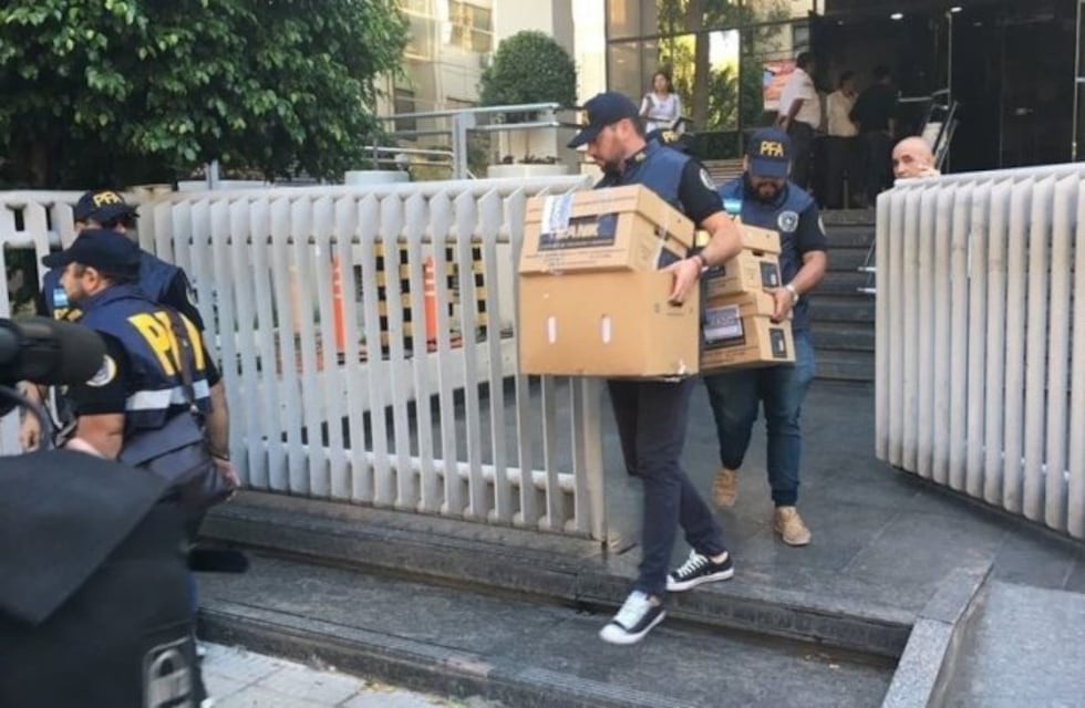 La Policía secuestró libros contables de la obra social de Camioneros