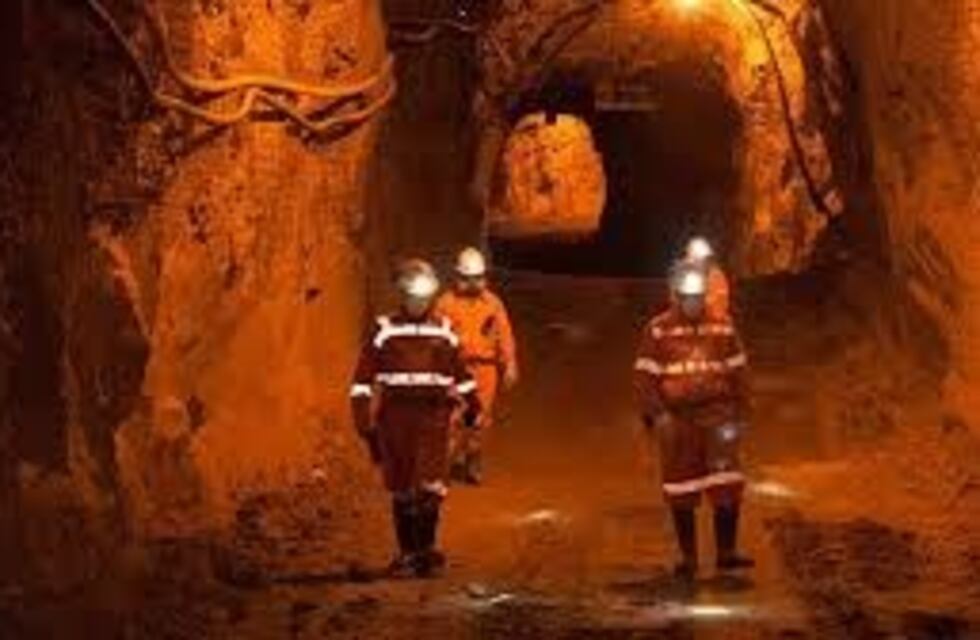 Coronavirus: Cerro Vanguardia paralizó sus operaciones por 10 días