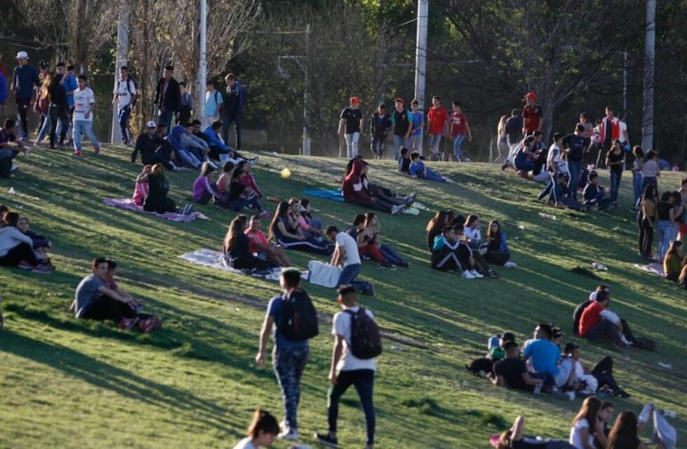 Día del Estudiante: Suarez pide conciencia para evitar nuevos contagios