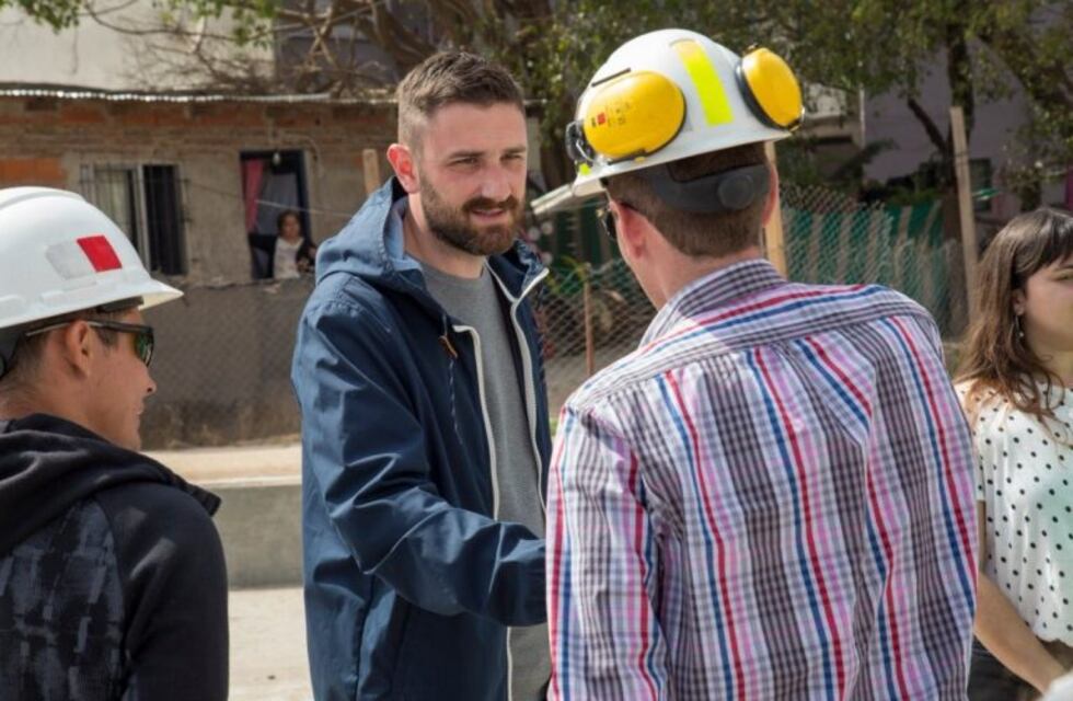 Estévez: "La Provincia va a sostener la obra pública de la que hoy dependen 40 mil familias"