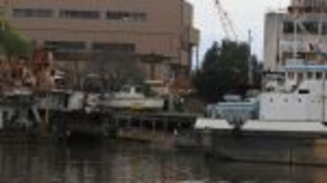 BUENOS AIRES, 17/08/2015, BUSQUEDA DEL JOVEN DE 15 Au00d1OS MATIAS BRUERA QUIEN JUNTO A SU PADRE CAYO AL RIACHUELO HACE CASI UNA SEMANA. FOTO:DYN/LILIANA SERVENTE. buenos aires  caida automovil al riachuelo puente bosch busqueda cuerpo de Matias Bruera accidente auto caida puente Bosch