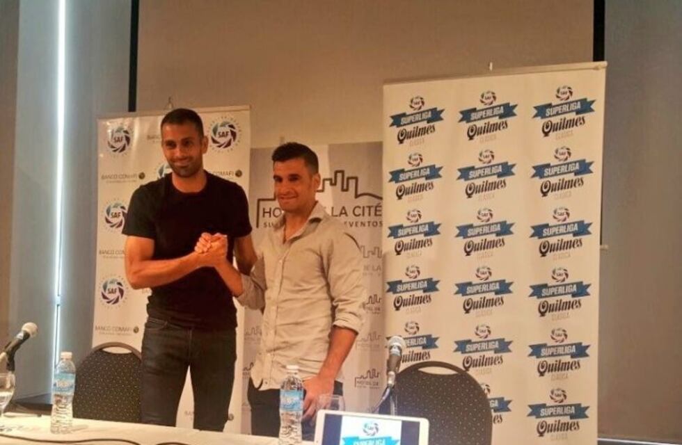 Pocrnjic y Ferrari brindaron juntos una conferencia por la paz en el clásico