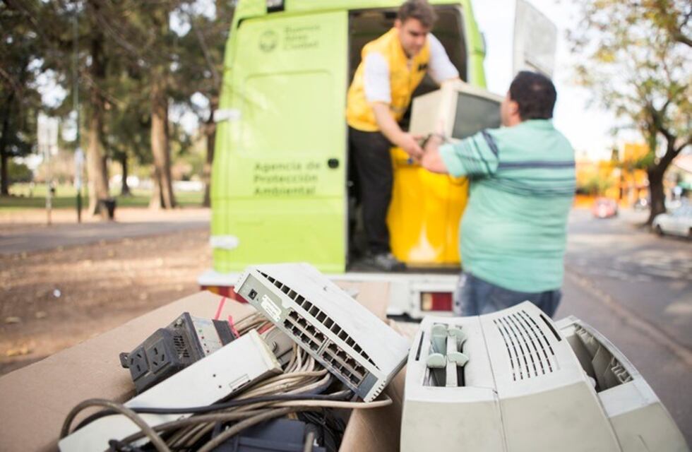 Lanzan una campaña para reciclar aparatos electrónicos en la Ciudad