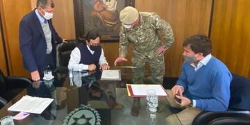 Ponen en duda la presencia del ejército en la frontera con Bolivia (Twitter Gustavo Sáenz)