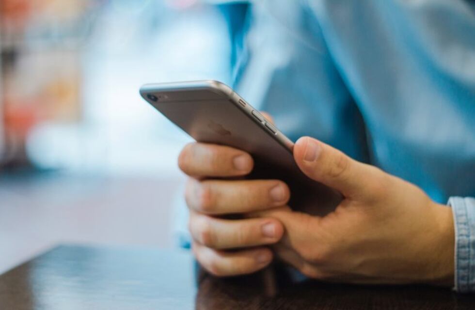 Buscan voluntarios para brindar contención telefónica a pacientes con coronavirus