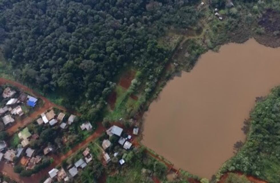 La municipalidad de Eldorado trabaja en el mantenimiento de 160 espacios verdes en la ciudad