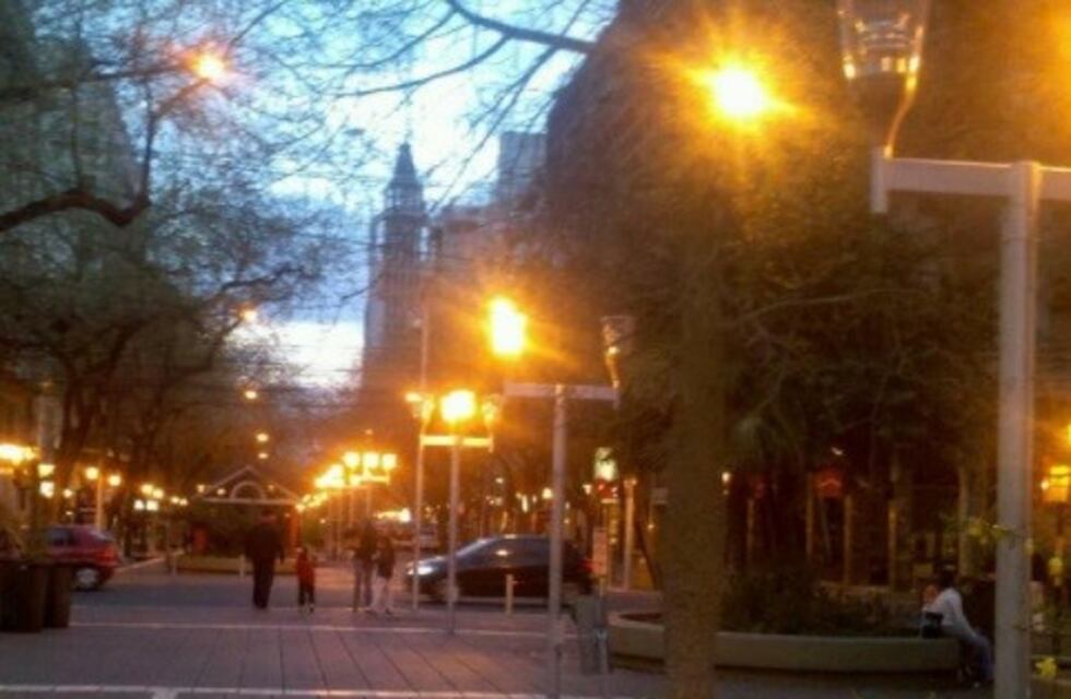 Mendoza vive en un "desfasaje que afecta la salud" con el cambio de horario