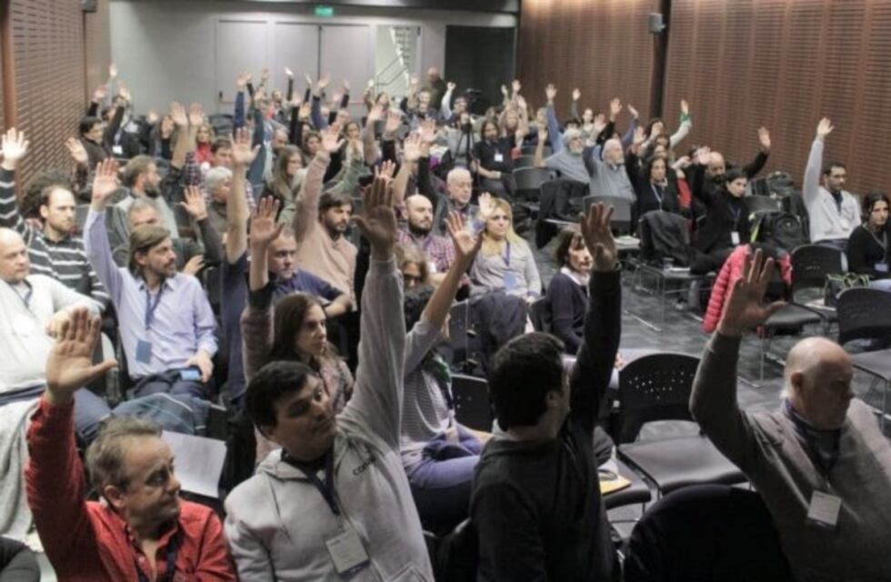Los docentes universitarios no iniciarán las clases del segundo cuatrimestre