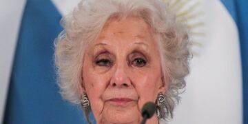 La presidenta de Abuelas de Plaza de Mayo, Estela de Carlotto, declaró que también recibió la vacuna invitada por el Ministerio de Salud de la Provincia de Buenos Aires.