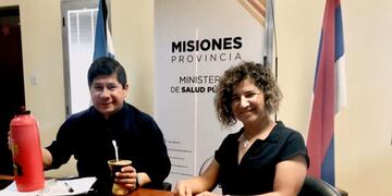 El ministro de Salud, Oscar Alarcón, y la titular de Agricultura Familiar, Marta Ferreira\u002E (Twitter)