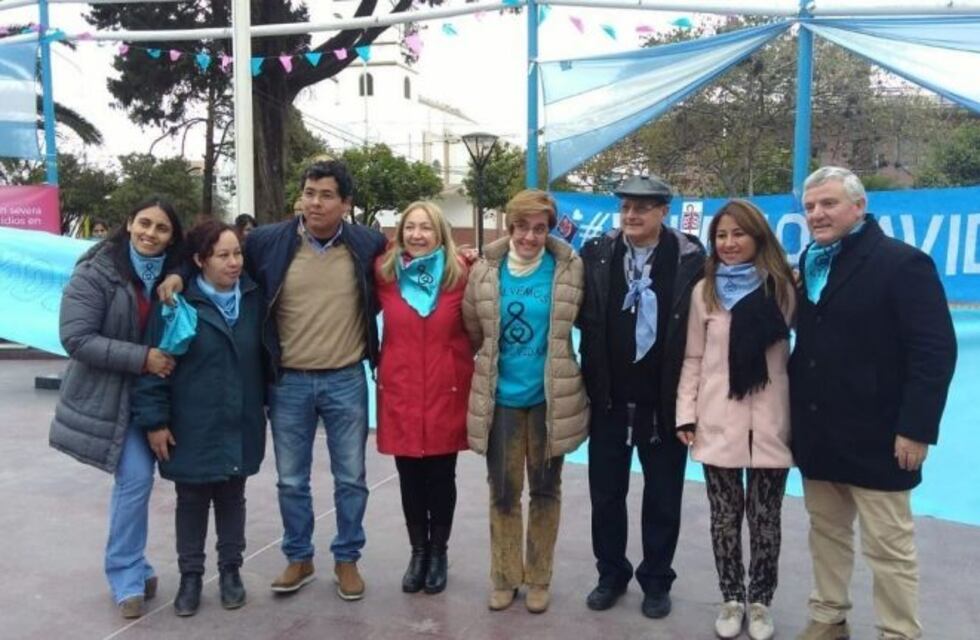 Legisladores nacionales y autoridades eclesiásticas marcharon en Perico