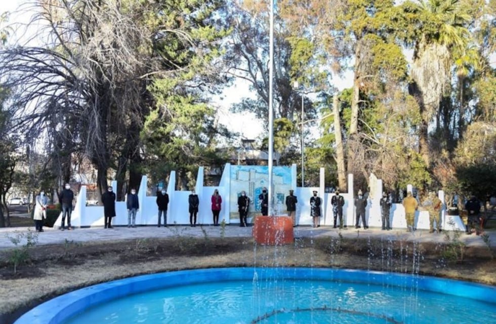 9 de julio: una interpretación inigualable del Himno Nacional y un acto sencillo