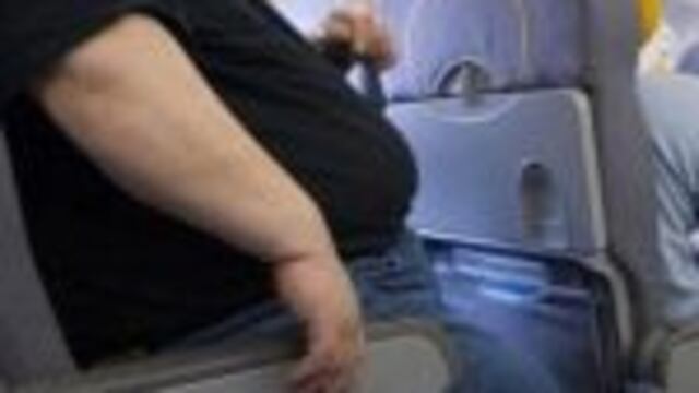 Los obesos pagan mu00e1s en las aerolu00edneas.